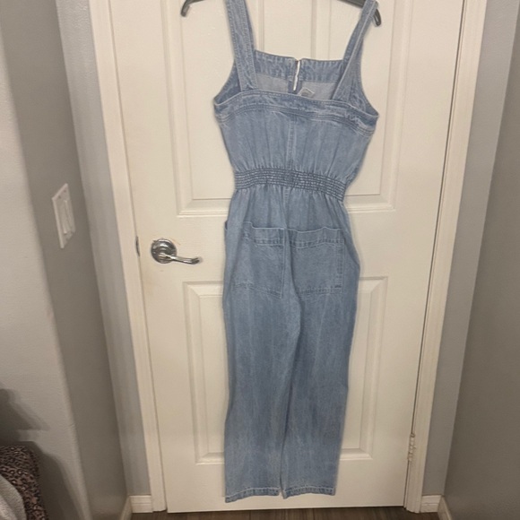 Women's Casual Blue Denim Overalls - Picture 4 of 4
